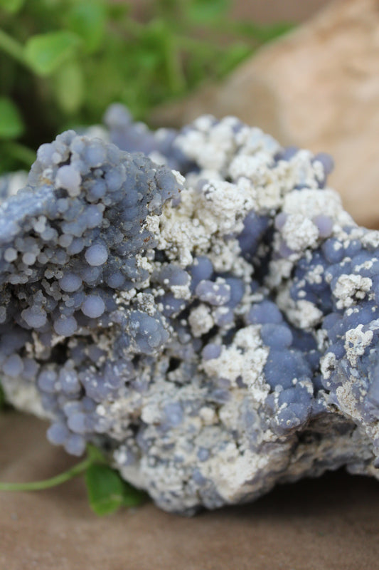 Druifagaat met blauwgrijze bolstructuren