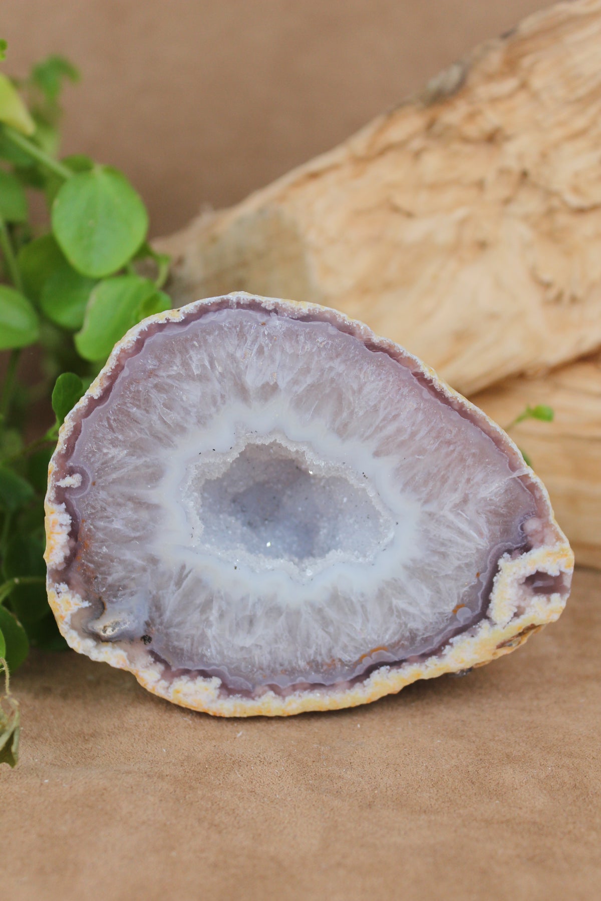 Agaatgeode uit Brazilië – twee bijpassende helften met kristalkern