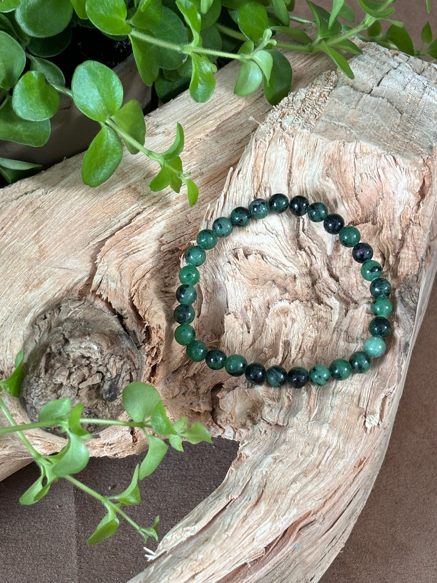 Robijn Zoisiet armband, 6mm