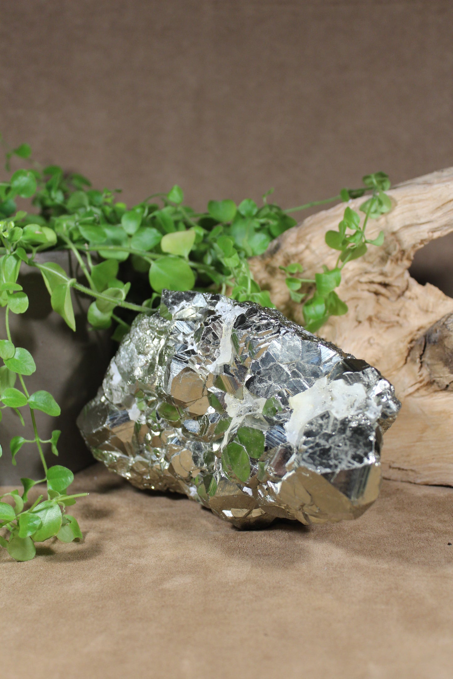 Pyriet met kwarts – groot kristalcluster