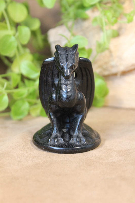 Draakje van zwarte obsidiaan