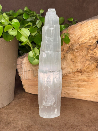 Seleniet/Satijnspaat toren, 15 cm