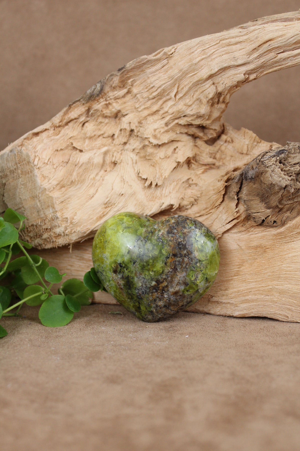 Groene opaal hart uit Madagaskar
